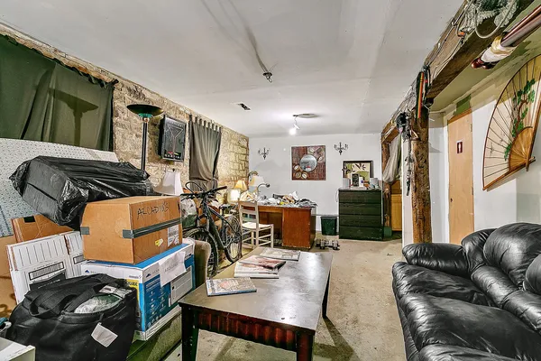 $1,300,000 | 1609-11 North Wood Street, Chicago, IL 60622