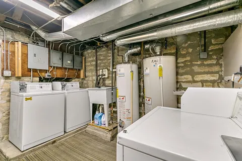 $1,300,000 | 1609-11 North Wood Street, Chicago, IL 60622