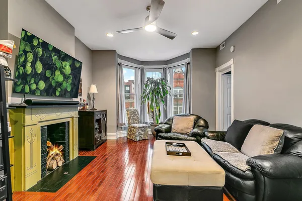 $1,300,000 | 1609-11 North Wood Street, Chicago, IL 60622