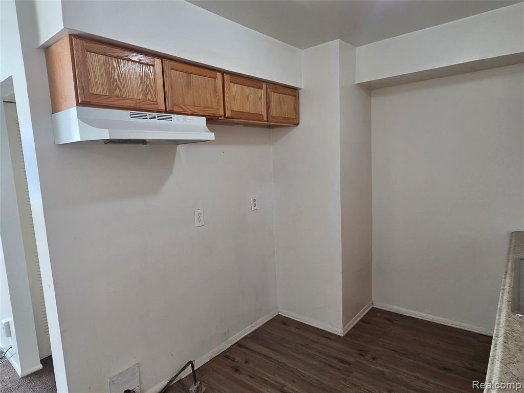 19131 Lahser Road Detroit, MI 48219 - Photo 11 of 16