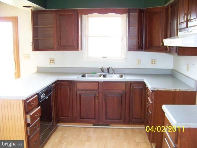 355 New Bridge Road Rising Sun, MD 21911 - Photo 6 of 11 Kitchen