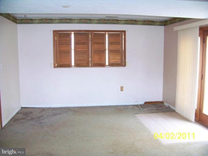 355 New Bridge Road Rising Sun, MD 21911 - Photo 8 of 11 Family Room