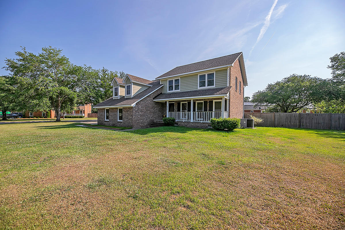 2966 Foxhall Road Charleston, SC 29414 - Photo 2 of 38 CREM_2966 Foxhall Rd_036