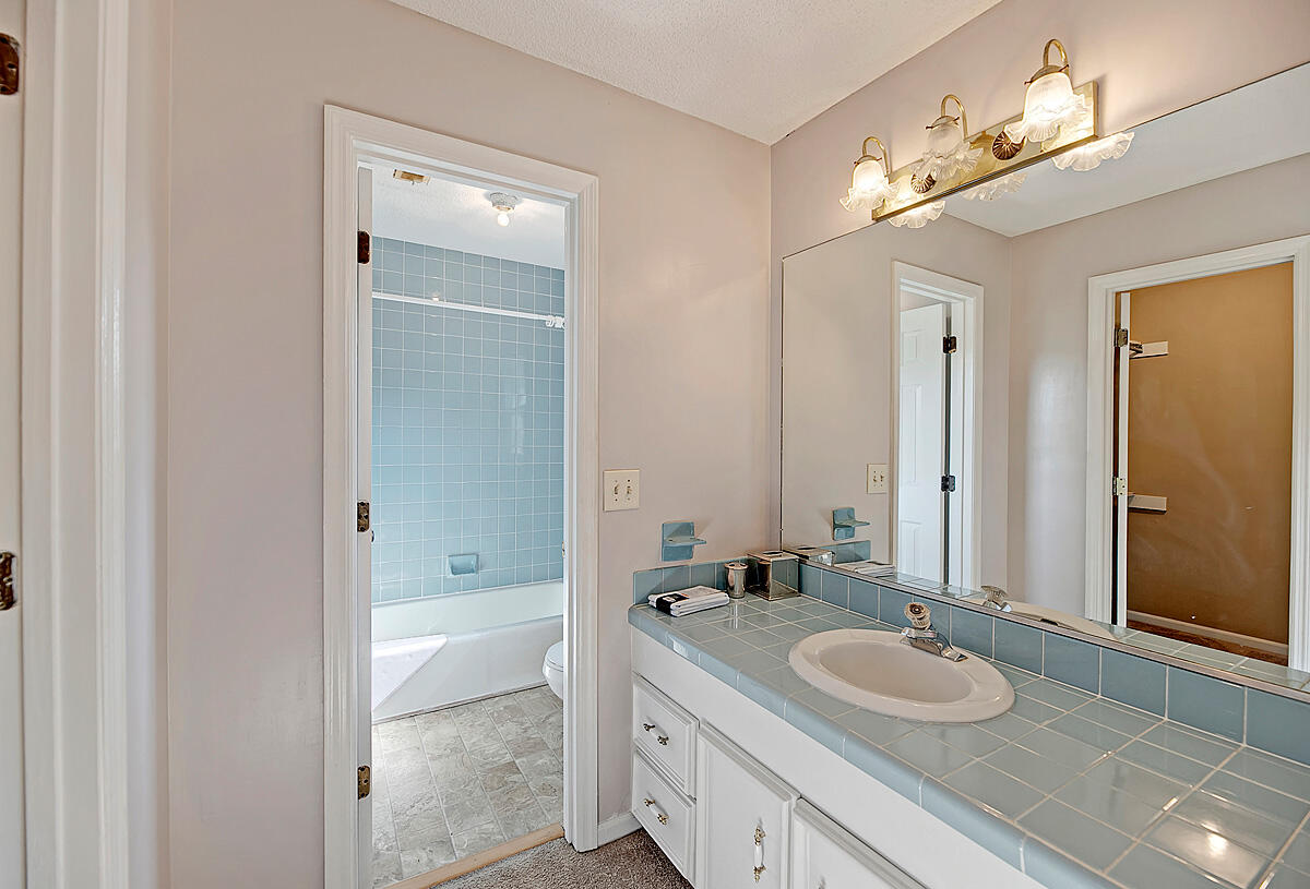 2966 Foxhall Road Charleston, SC 29414 - Photo 12 of 38 CREM_2966 Foxhall Rd_027