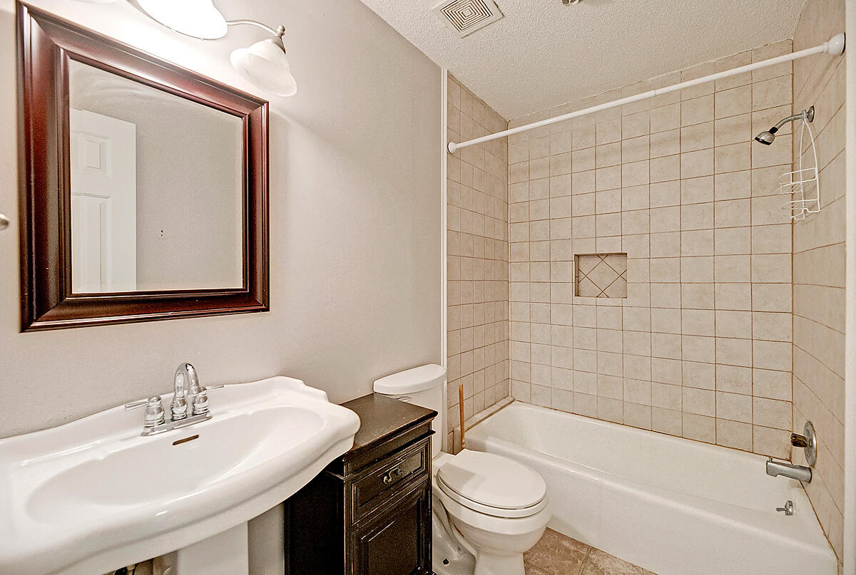 2966 Foxhall Road Charleston, SC 29414 - Photo 17 of 38 CREM_2966 Foxhall Rd_021