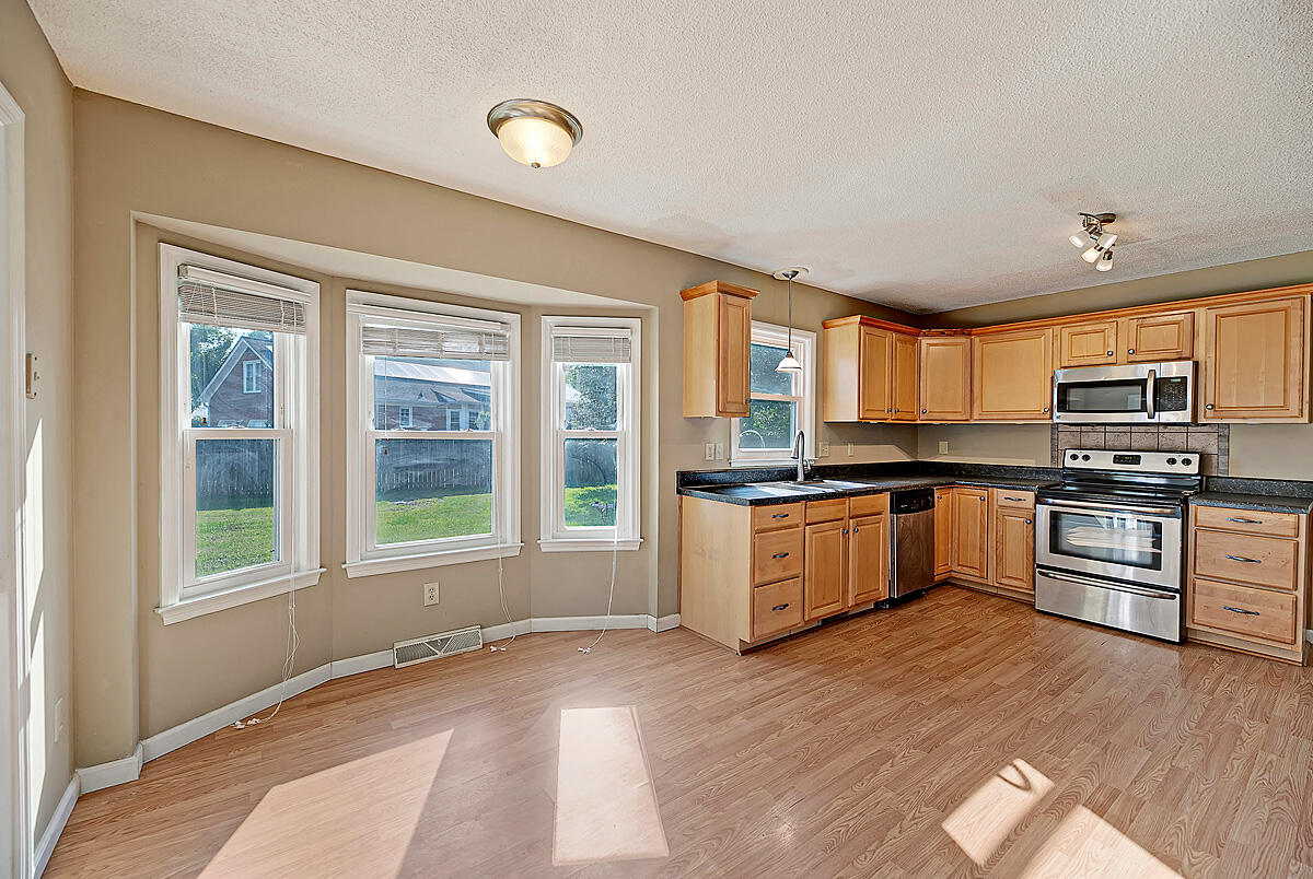 2966 Foxhall Road Charleston, SC 29414 - Photo 32 of 38 CREM_2966 Foxhall Rd_008