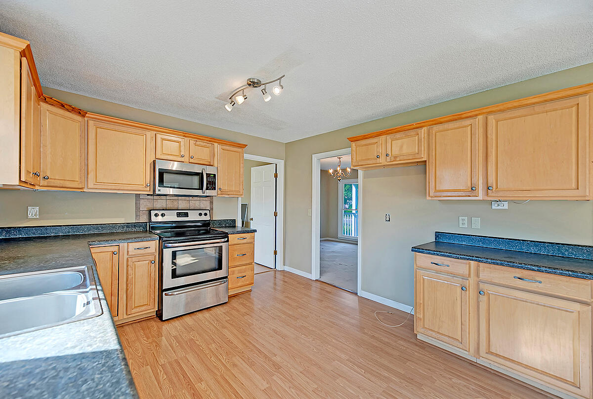 2966 Foxhall Road Charleston, SC 29414 - Photo 33 of 38 CREM_2966 Foxhall Rd_006