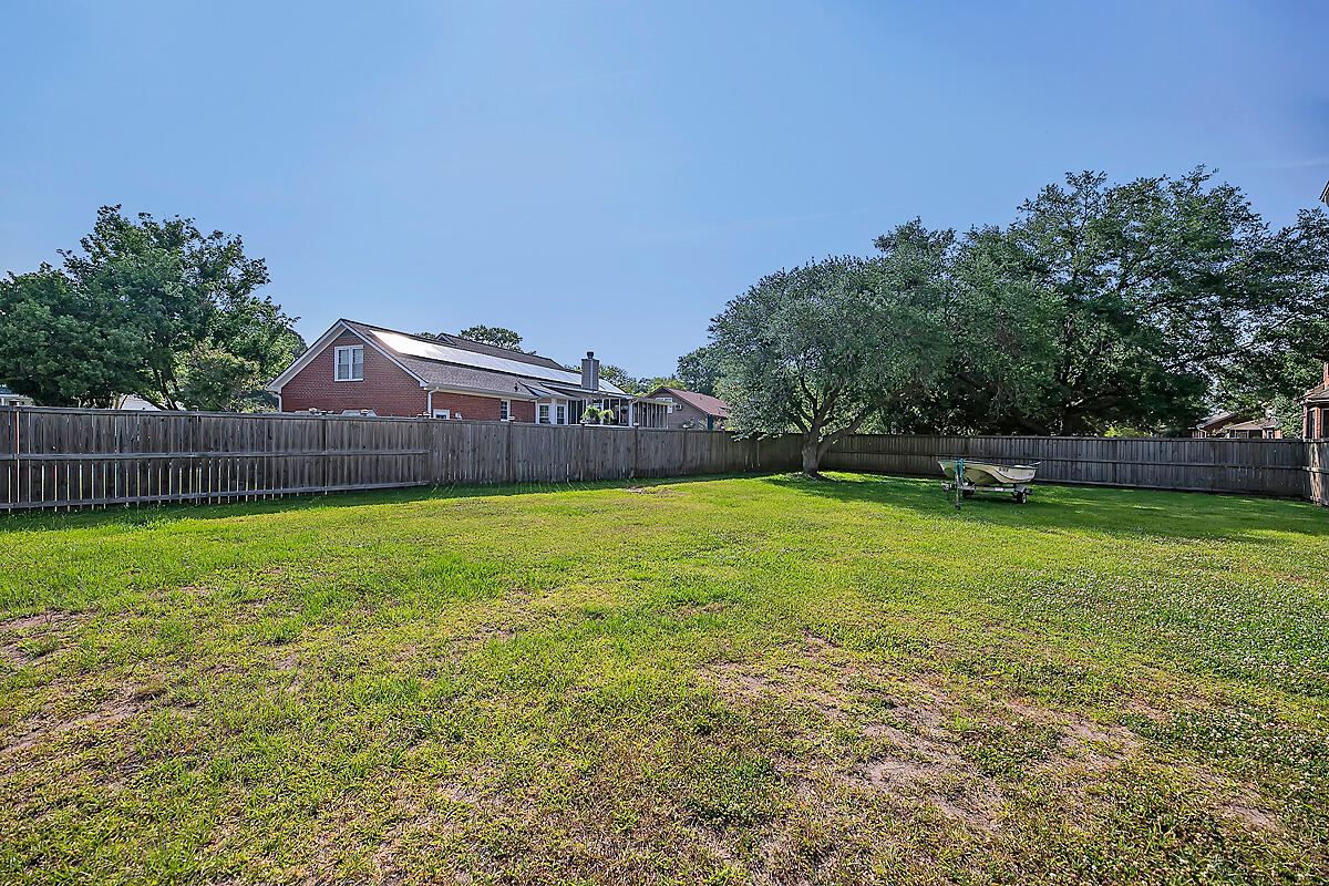 2966 Foxhall Road Charleston, SC 29414 - Photo 9 of 38 CREM_2966 Foxhall Rd_030