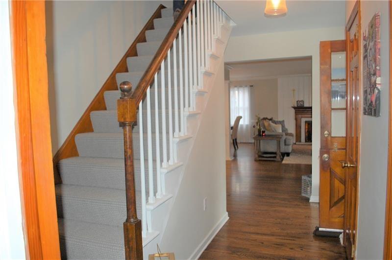 441 Morrison Drive Pittsburgh, PA 15216 - Photo 2 of 16