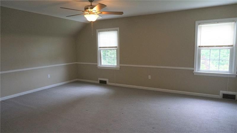 441 Morrison Drive Pittsburgh, PA 15216 - Photo 12 of 16