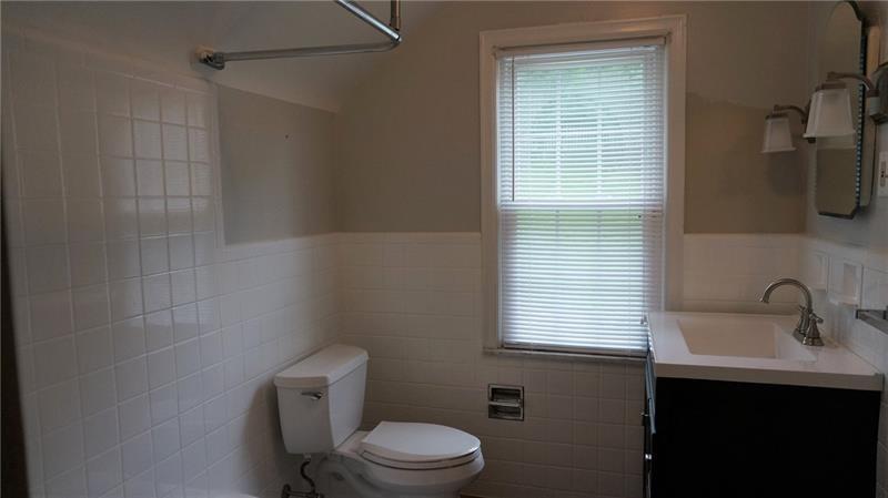 441 Morrison Drive Pittsburgh, PA 15216 - Photo 13 of 16