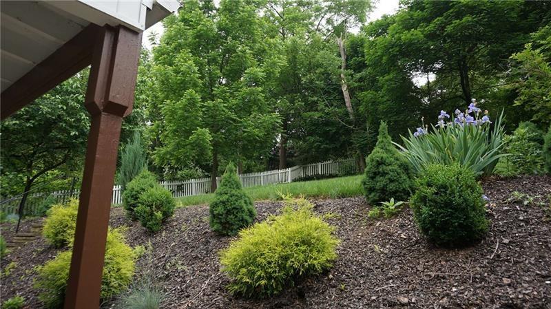 441 Morrison Drive Pittsburgh, PA 15216 - Photo 15 of 16