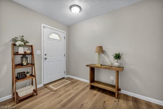 8143 Broadmoor Road Mentor, OH 44060 - Photo 4 of 42