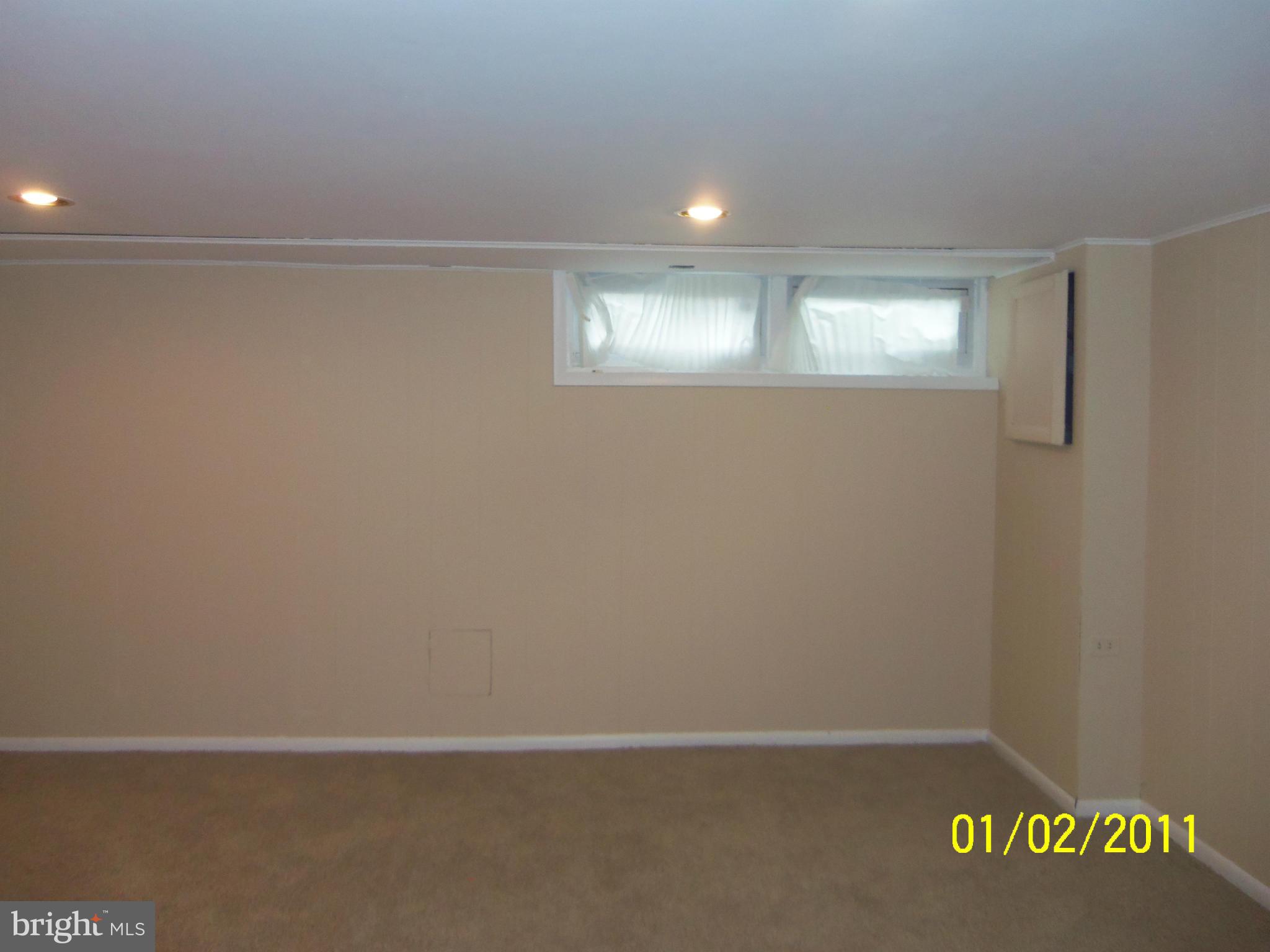 1570 Pentwood Road Baltimore, MD 21239 - Photo 13 of 17 Family Room