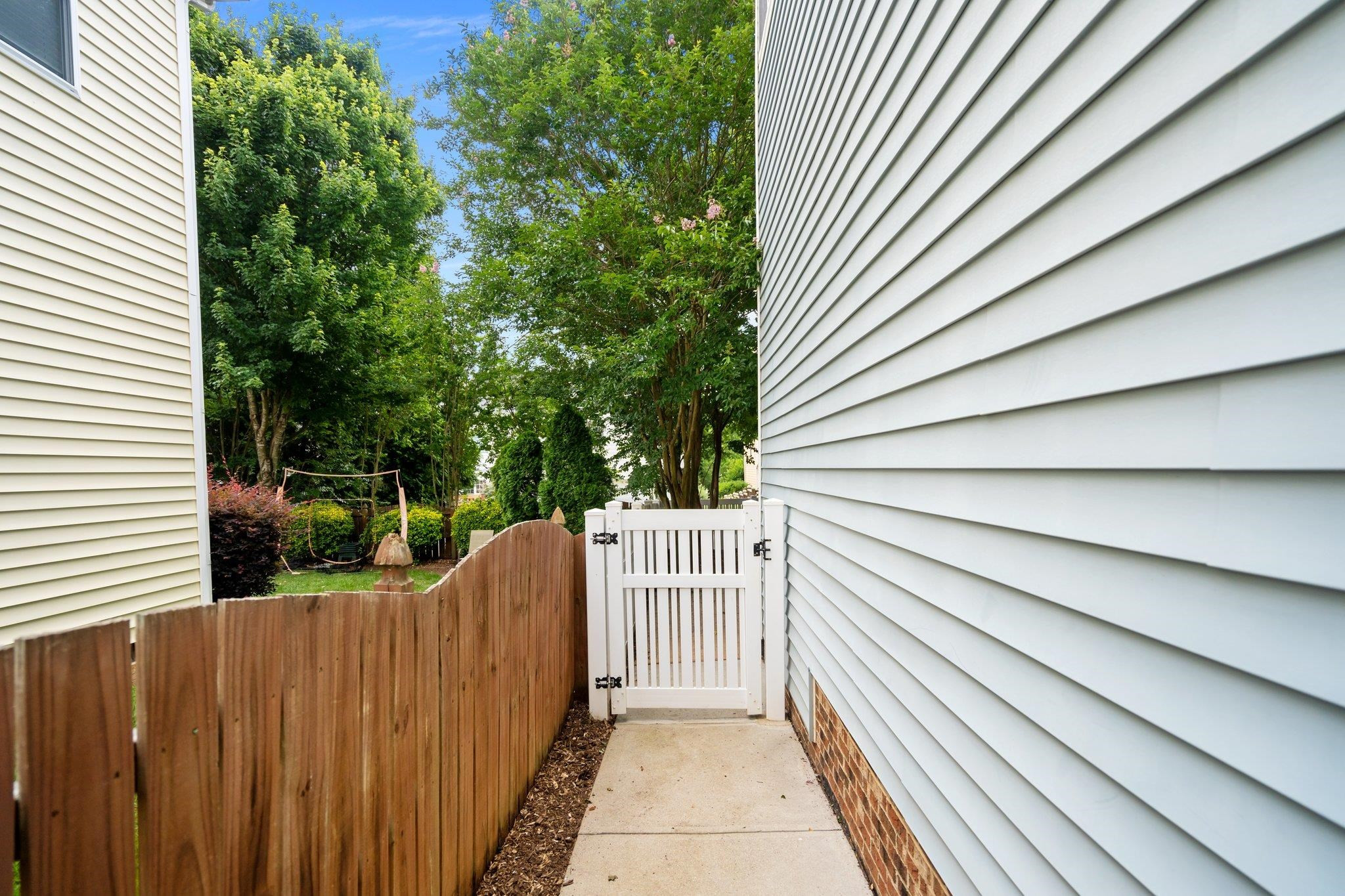 10604 Longholme Way Raleigh, NC 27614 - Photo 33 of 37 Photo 33