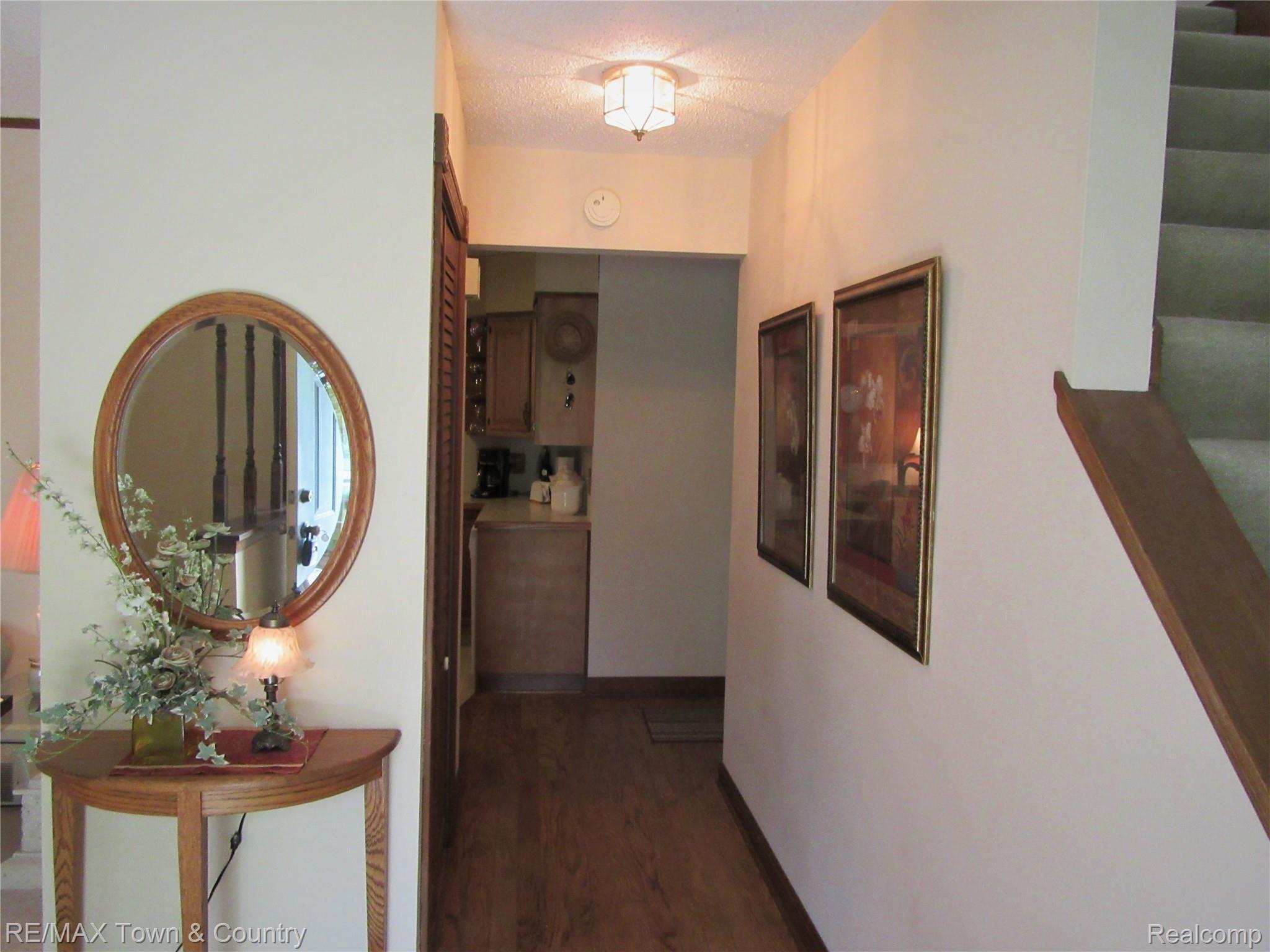 1021 Stonehenge Road Flint, MI 48532 - Photo 4 of 30 stone hall 2.jpg