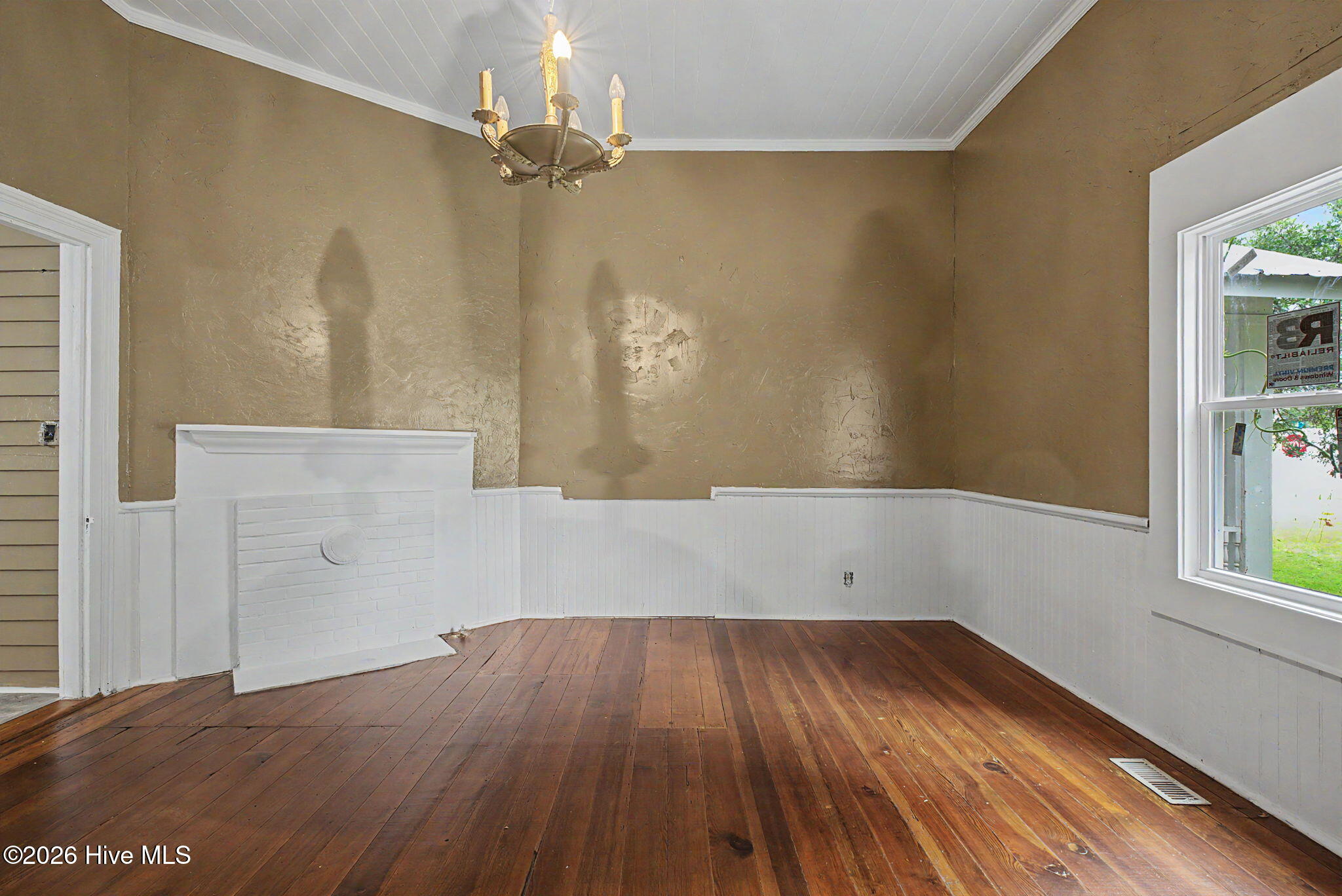 406 King Street Wrens, GA 30833 - Photo 8 of 45