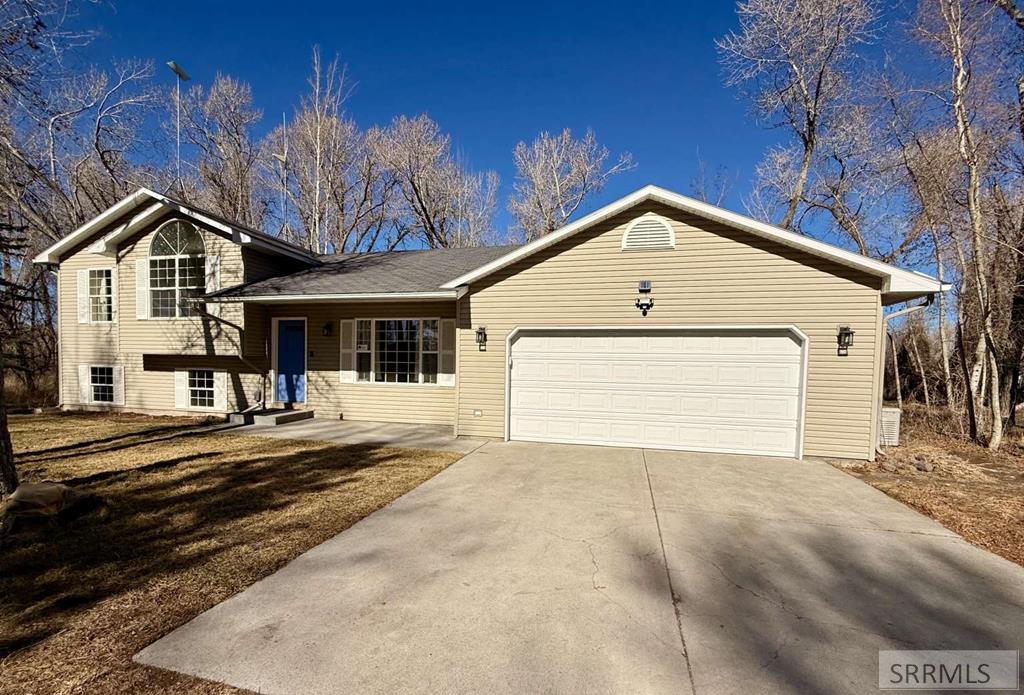 4189 East 460 North Rigby, ID 83442 - Photo 1 of 1 Main View