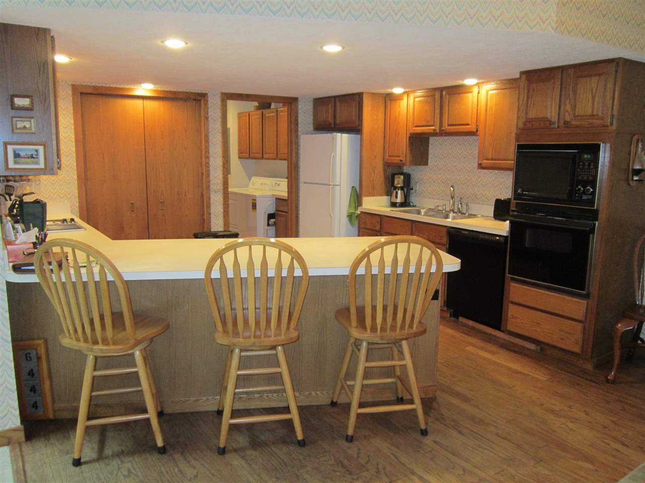 6444 Mission Ridge Traverse City, MI 49686 - Photo 9 of 29 1822508-8.JPG