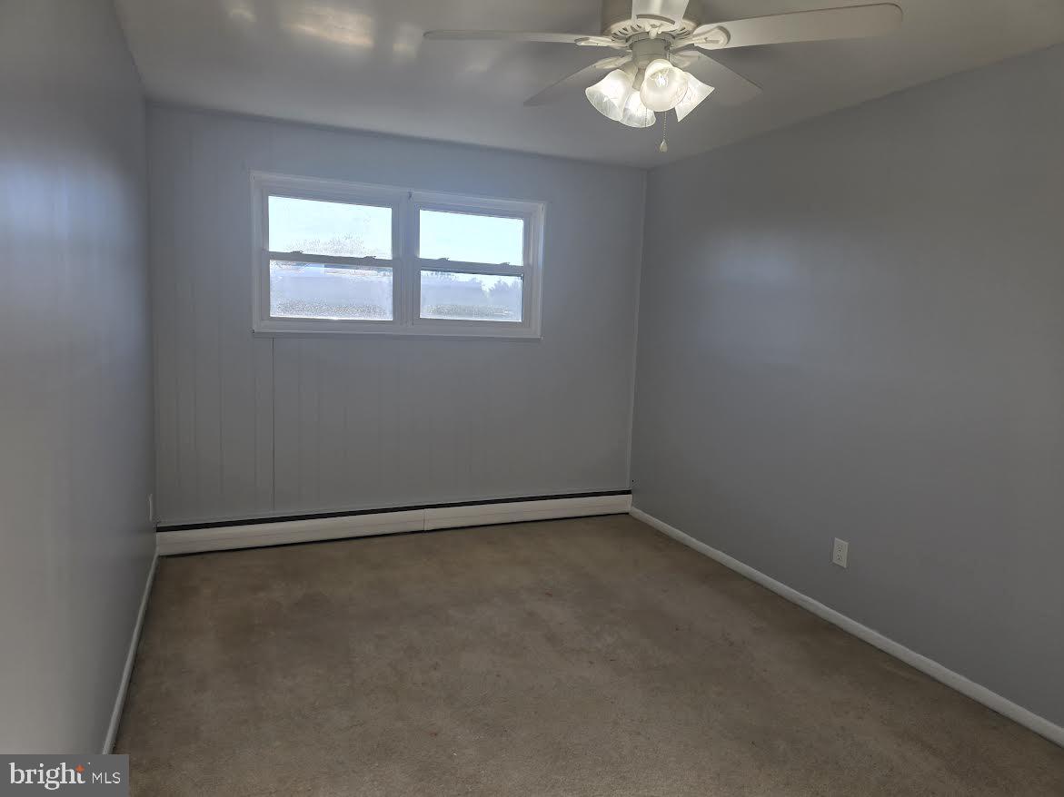 3800 Nedla Road Philadelphia, PA 19154 - Photo 25 of 31 an empty room with a window
