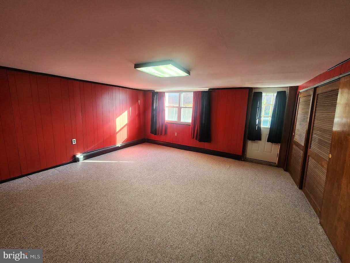 3800 Nedla Road Philadelphia, PA 19154 - Photo 30 of 31 a view of an empty room with a window