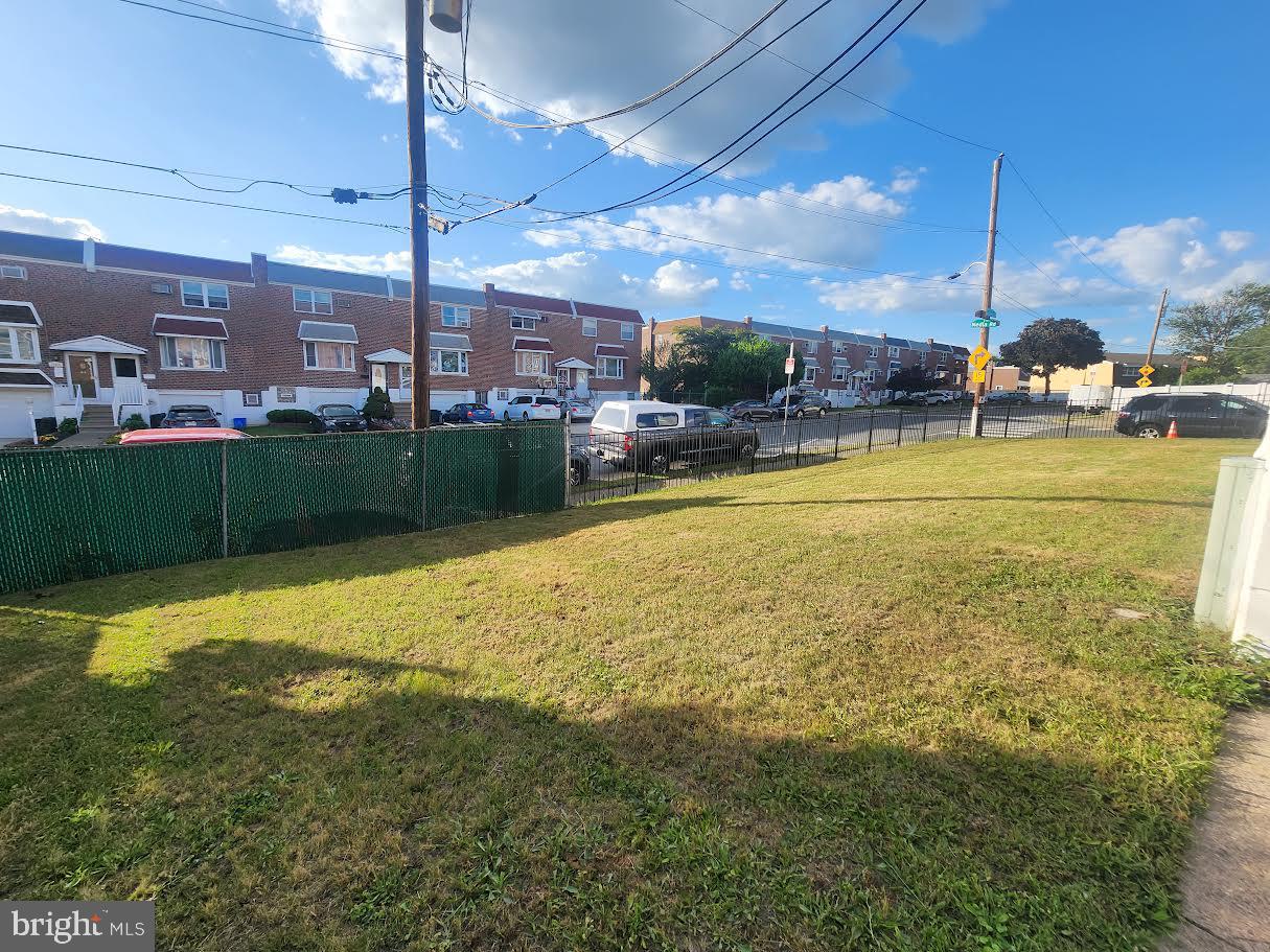 3800 Nedla Road Philadelphia, PA 19154 - Photo 4 of 31 a view of a swimming pool