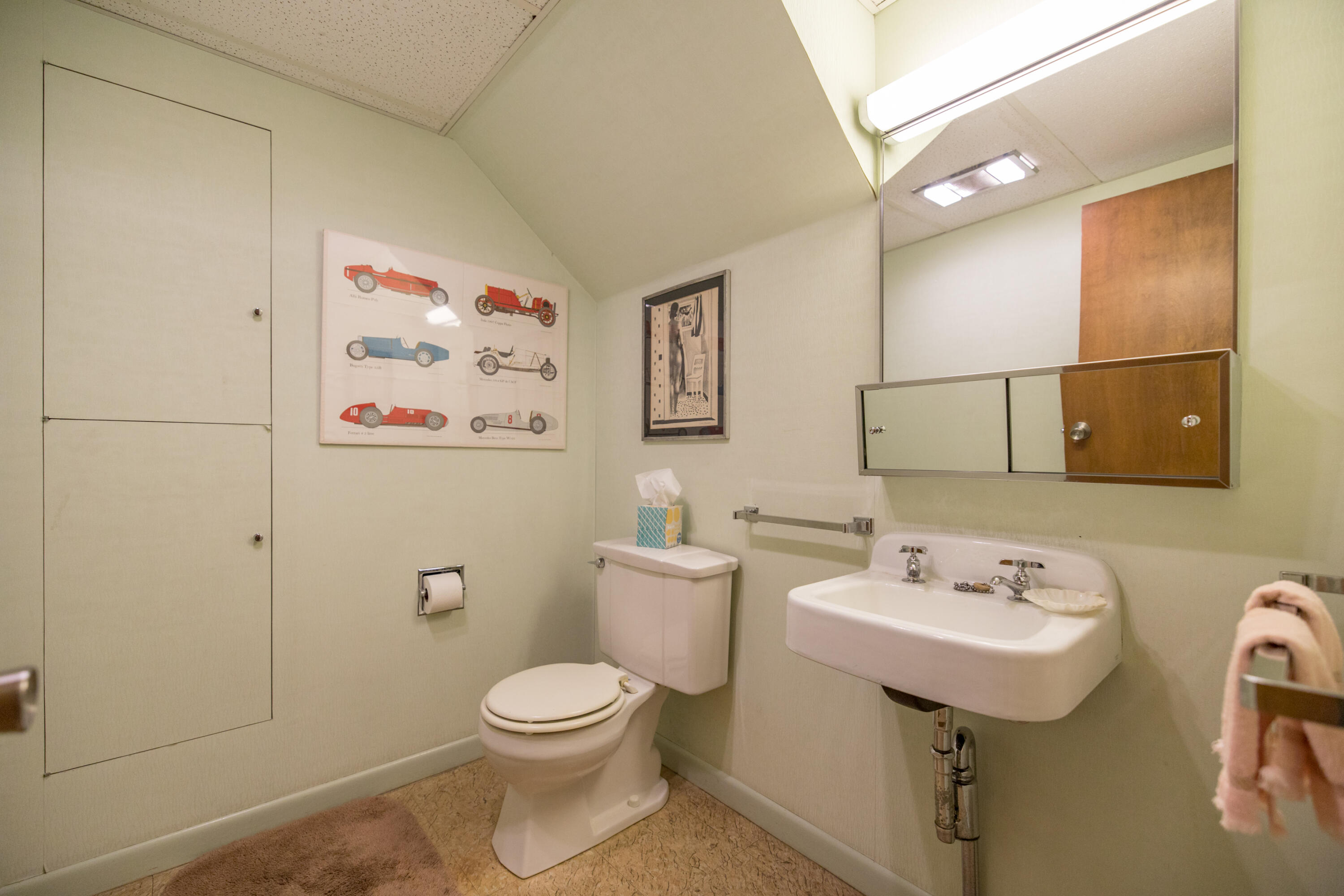 20 Undercliff Road Auburn, ME 04210 - Photo 51 of 52 1/2 bath too!