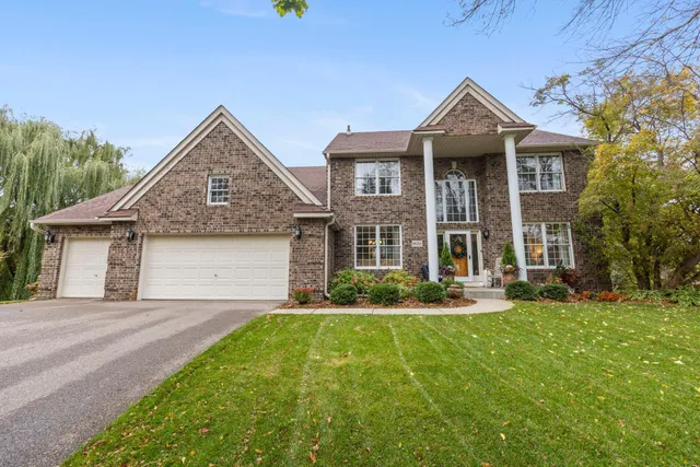 $785,000 | 18244 88th Place North, Maple Grove, MN 55311