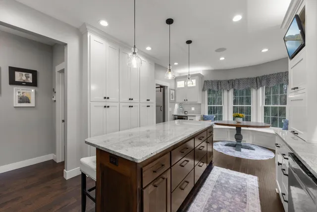 $785,000 | 18244 88th Place North, Maple Grove, MN 55311