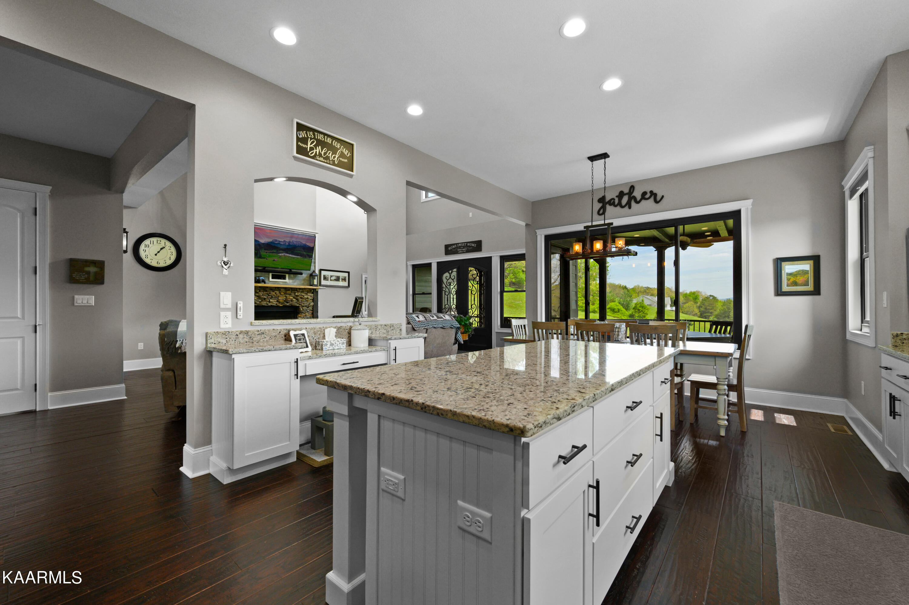1617 Regency Court Sevierville, TN 37862 - Photo 11 of 60 DSC_7790