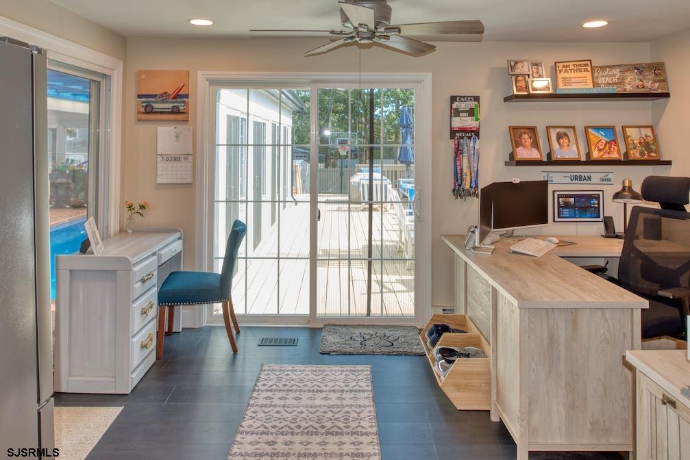 4 Par Drive Somers Point, NJ 08244 - Photo 11 of 36