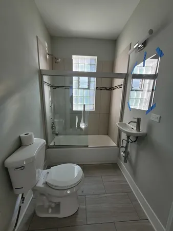 $2,435 | 2144 West Shakespeare Avenue, Unit 1F, Chicago, IL 60647