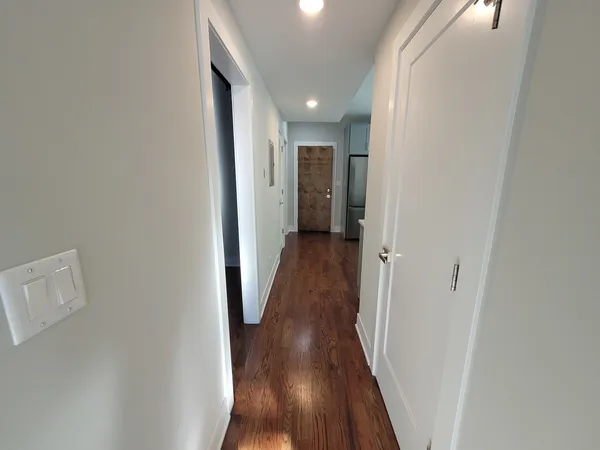 $2,435 | 2144 West Shakespeare Avenue, Unit 1F, Chicago, IL 60647