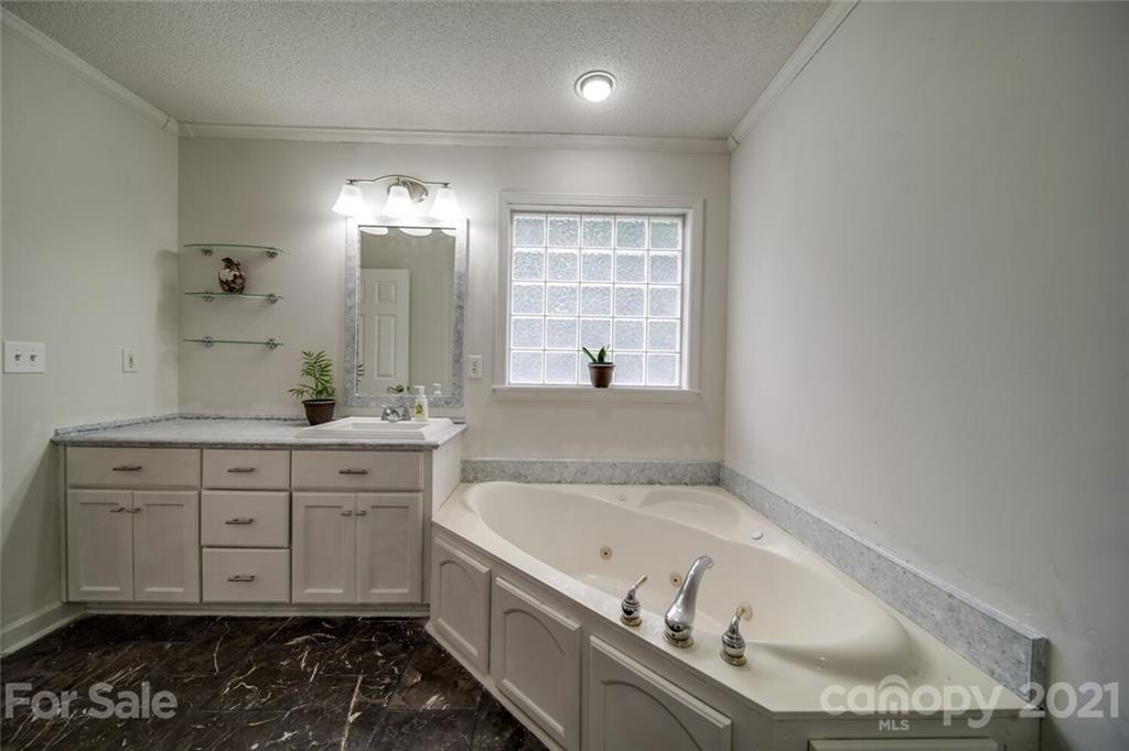 609 Stacy Ridge Road Gastonia, NC 28052 - Photo 15 of 27 Gallery Image 15