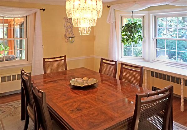 91 Lawson Road Winchester, MA 01890 - Photo 6 of 18