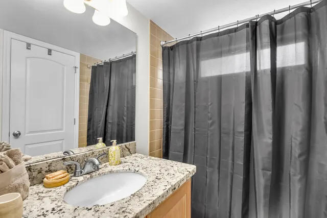 $999,000 | 1133 West Ocean Drive, Unit 4, Key Colony Beach, FL 33051