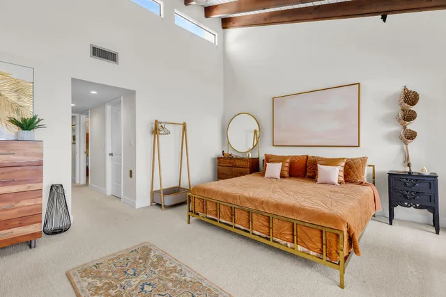 $999,000 | 1133 West Ocean Drive, Unit 4, Key Colony Beach, FL 33051