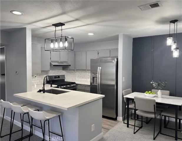 $535,000 | 23605 Del Monte Dr., Unit 254, Valencia, CA 91355