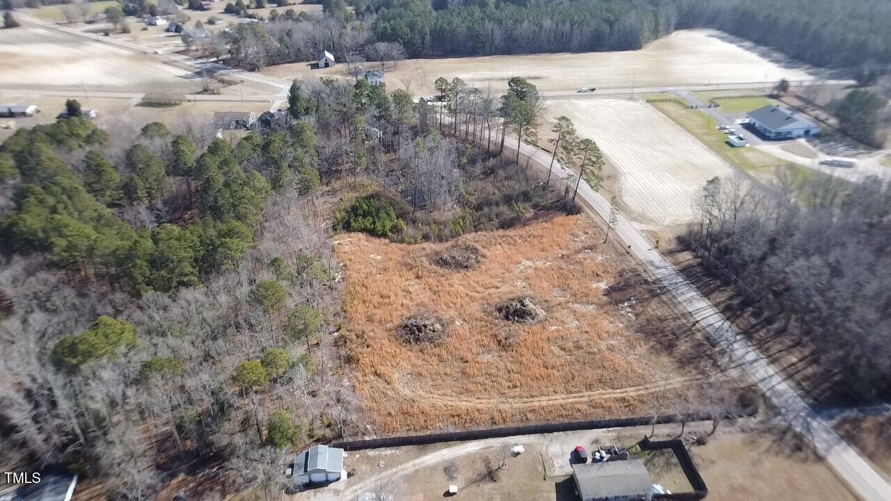 5833 Mitchell Mill Road Wake Forest, NC 27587 - Photo 4 of 7 2025-02-03-11-22-40-411