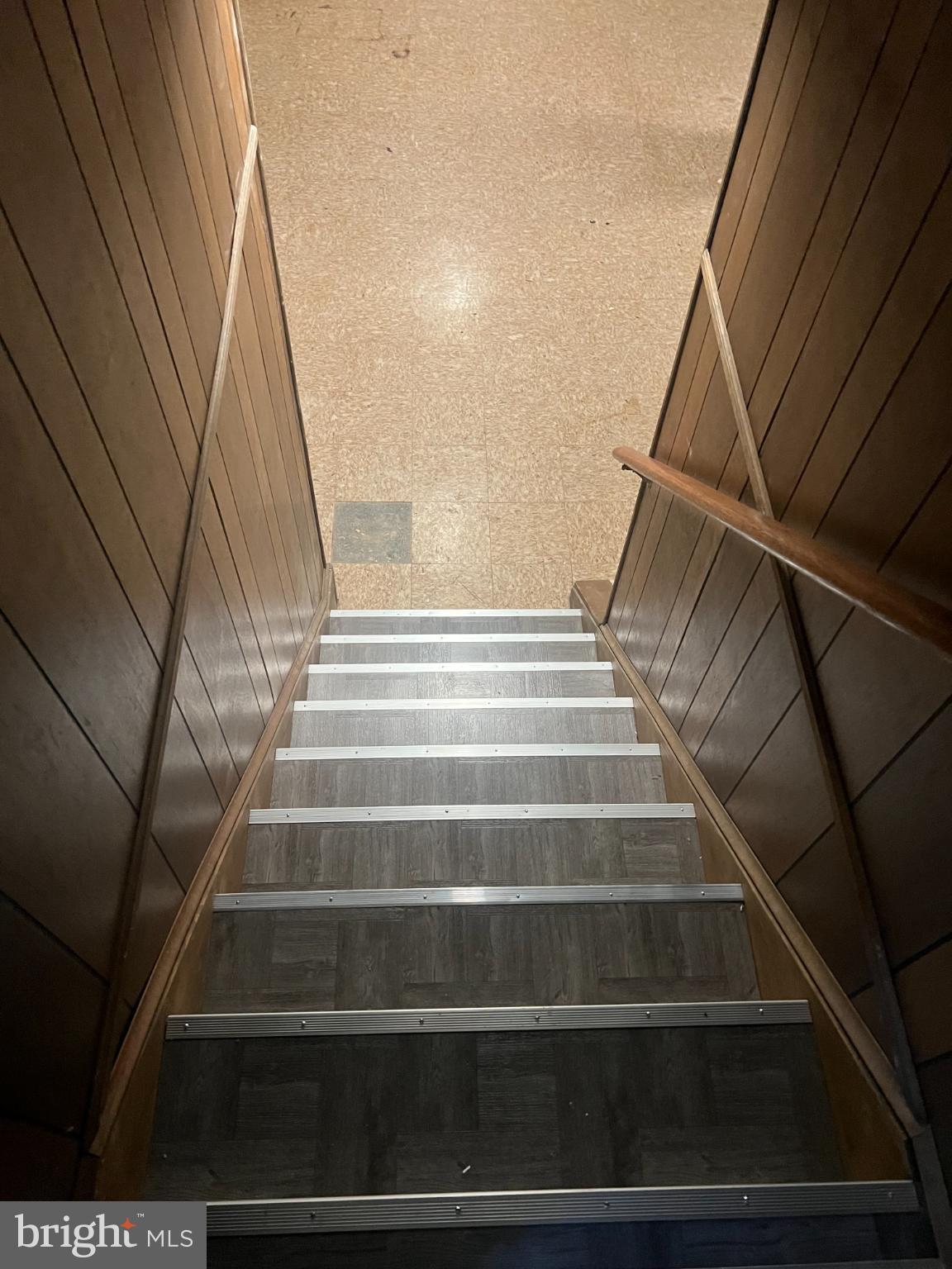 215 Summit Hall Road Gaithersburg, MD 20877 - Photo 17 of 20 a view of entryway