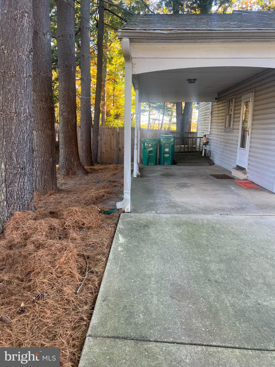 215 Summit Hall Road Gaithersburg, MD 20877 - Photo 4 of 20 a view of a porch