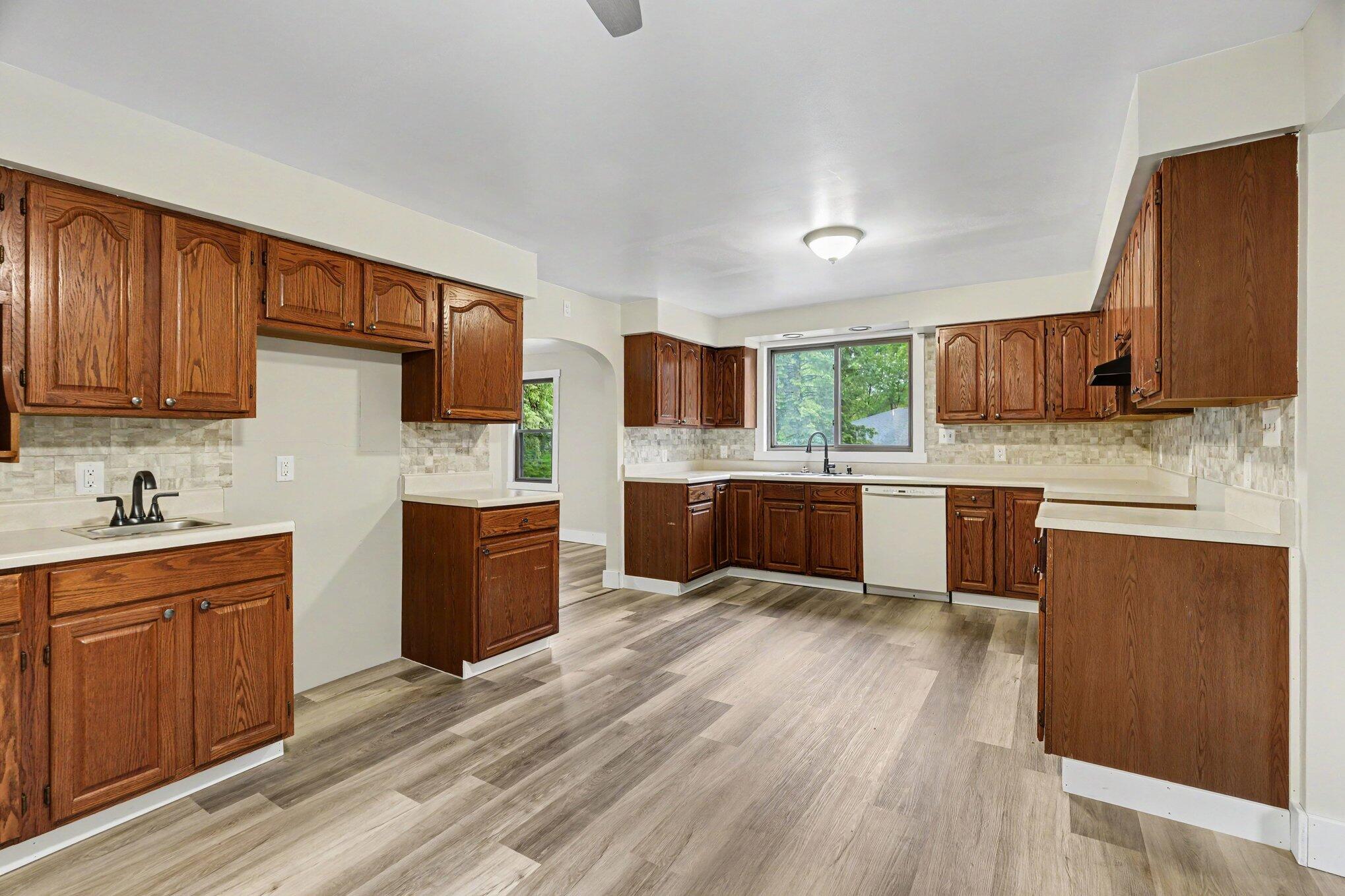 475 South Burr Oak Road Colon, MI 49040 - Photo 3 of 19 006_file_2248