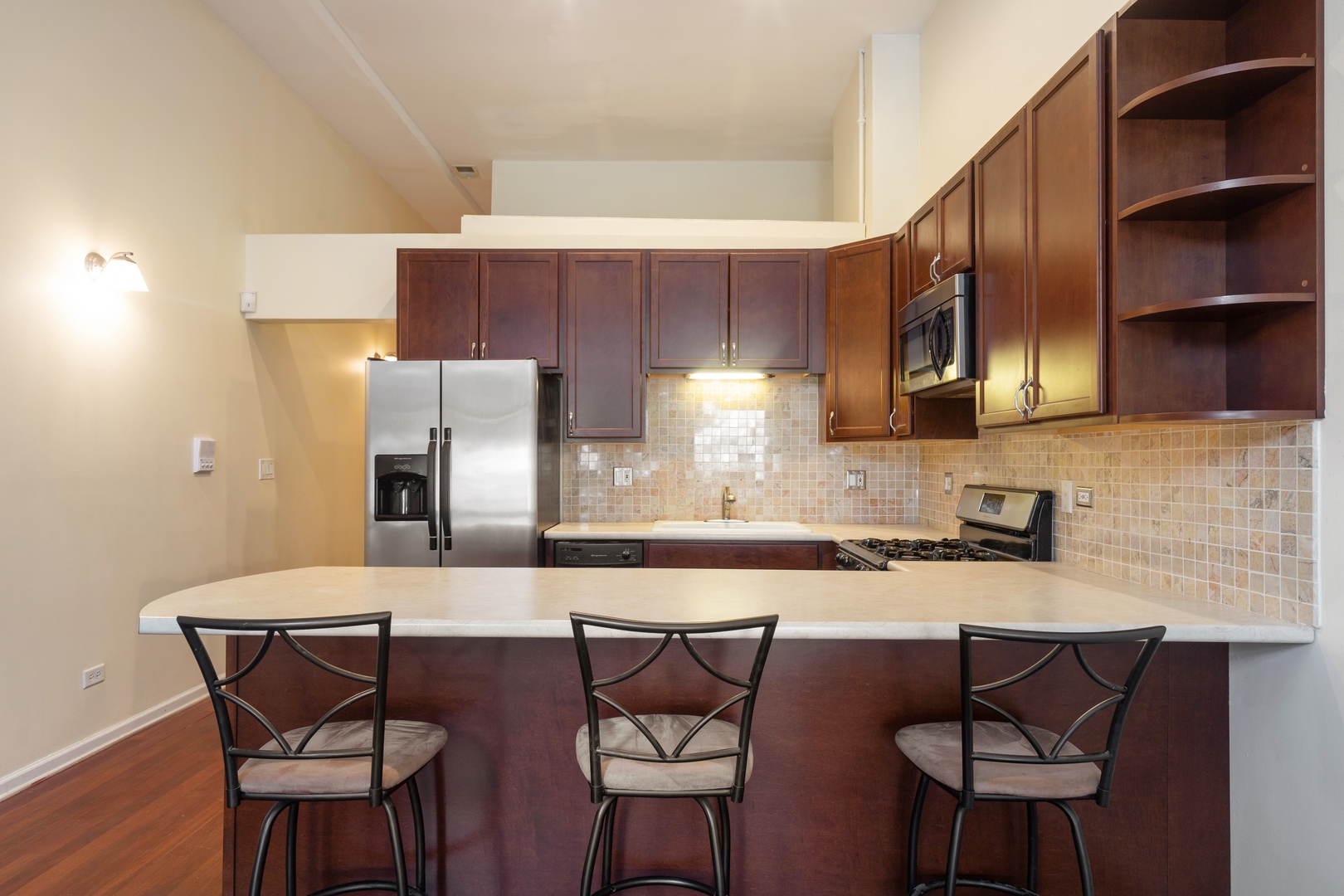 521 North Racine Avenue, Unit 1 Chicago, IL 60642 - Photo 9 of 24