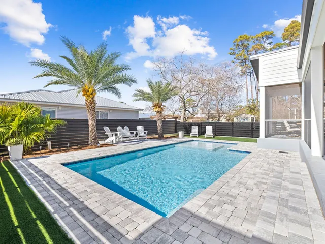 $1,199,000 | 213 Pinetree Drive, Panama City Beach, FL 32413