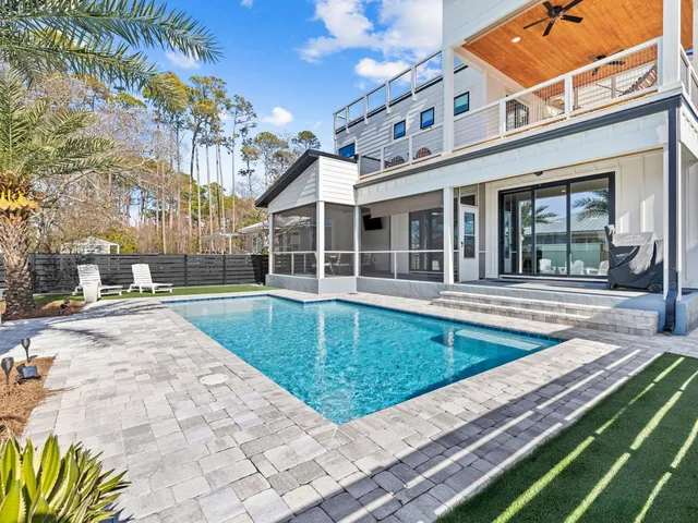 $1,199,000 | 213 Pinetree Drive, Panama City Beach, FL 32413