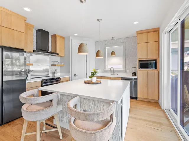 $1,199,000 | 213 Pinetree Drive, Panama City Beach, FL 32413