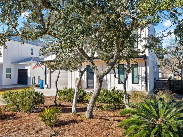 $1,199,000 | 213 Pinetree Drive, Panama City Beach, FL 32413