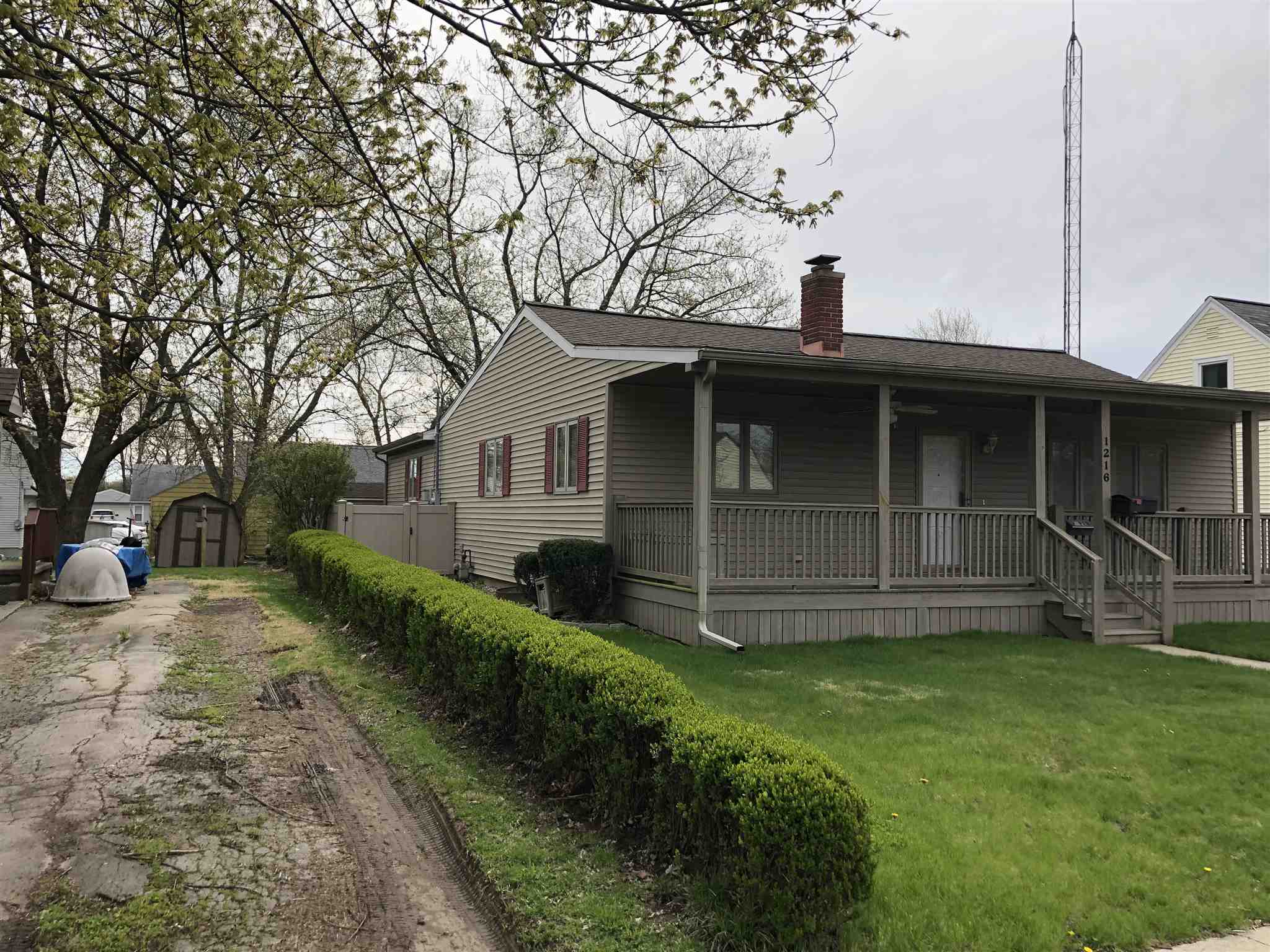 1216 Mix Avenue Decatur, IN 46733 - Photo 2 of 34