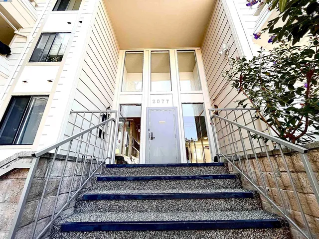 $309,000 | 2077 Washington Avenue, Unit 114, San Leandro, CA 94577