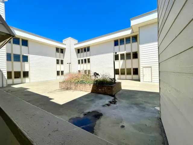 $309,000 | 2077 Washington Avenue, Unit 114, San Leandro, CA 94577